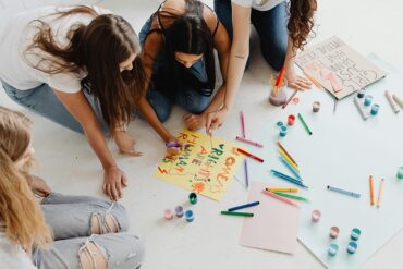 Internationale Presseberichte über den feministischen Streik